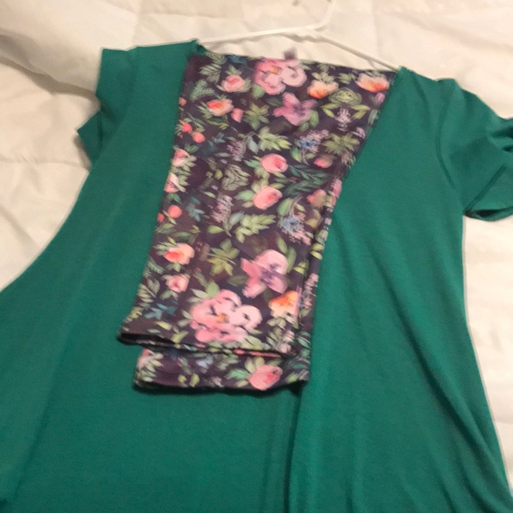 Euc lularoe outfit.  Jade and perfect t